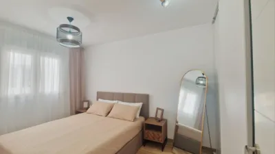 Apartment on Carrer de la Reina Sofía photo 12