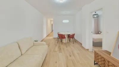 Apartment on Carrer de la Reina Sofía photo 18