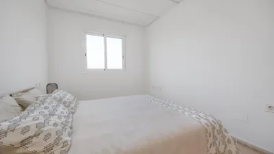 Apartment on Carrer de la Reina Sofía photo 32
