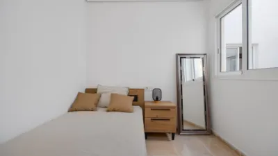 Apartment on Carrer de la Reina Sofía photo 48