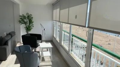 Apartment on Calle de Valencia photo 8