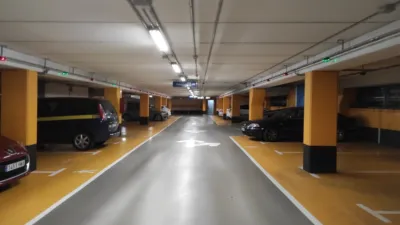 Garaje en venta en Praza Roxa - Más