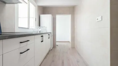 Habitación en alquiler en Calle de Marco Oliver, Campoamor (Distrito Campoamor-Altozano. Alicante - Alacant) de 320 €<span>/mes</span>