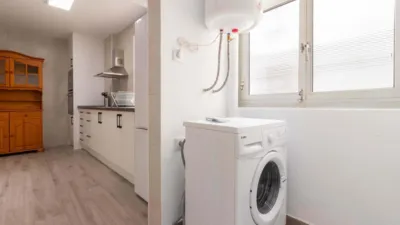 Habitación en alquiler en Calle de Marco Oliver, Campoamor (Distrito Campoamor-Altozano. Alicante - Alacant) de 320 €<span>/mes</span>