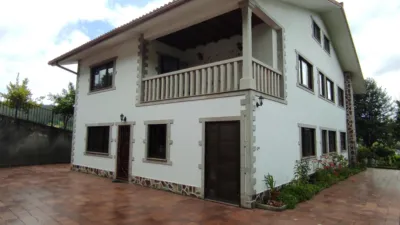 House for sale on Capela-Gres Street photo 2
