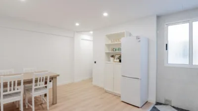Habitación en alquiler en Calle de Pradilla, Carolinas (Distrito Pla-Carolinas. Alicante - Alacant) de 300 €<span>/mes</span>
