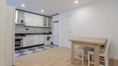 Habitación en alquiler en Calle de Pradilla, Carolinas (Distrito Pla-Carolinas. Alicante - Alacant) de 300 €<span>/mes</span>