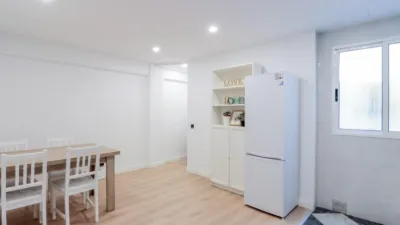 Habitación en alquiler en Calle de Pradilla, Carolinas (Distrito Pla-Carolinas. Alicante - Alacant) de 260 €<span>/mes</span>