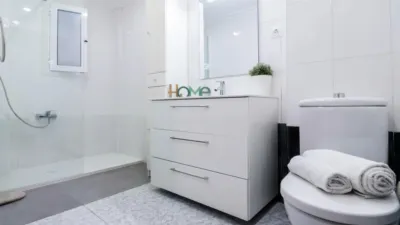 Habitación en alquiler en Calle de Pradilla, Carolinas (Distrito Pla-Carolinas. Alicante - Alacant) de 260 €<span>/mes</span>