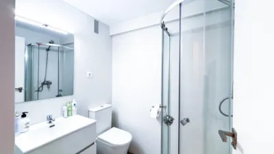 Habitación en alquiler en Calle de Pradilla, Carolinas (Distrito Pla-Carolinas. Alicante - Alacant) de 260 €<span>/mes</span>