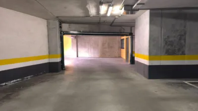 Garaje en venta en Calle Roberto Vidal Bodaño, Número 1 - Vista 3