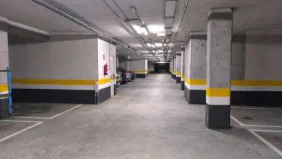 Garaje en venta en Calle Roberto Vidal Bodaño, Número 1 - Més