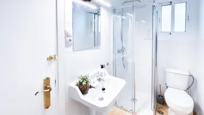 Habitación en alquiler en Calle de Ángel Lozano, Centro Tradicional (Distrito Centro-Ensanche. Alicante - Alacant) de 600 €<span>/mes</span>