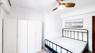 Habitación en alquiler en Calle de Ángel Lozano, Centro Tradicional (Distrito Centro-Ensanche. Alicante - Alacant) de 600 €<span>/mes</span>