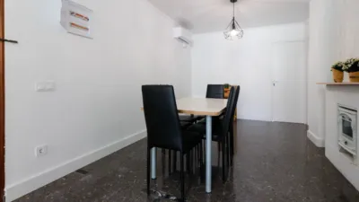 Habitación en alquiler en Calle del Garbinet, cerca de Calle de Dató Iradier, Carolinas (Distrito Pla-Carolinas. Alicante - Alacant) de 360 €<span>/mes</span>