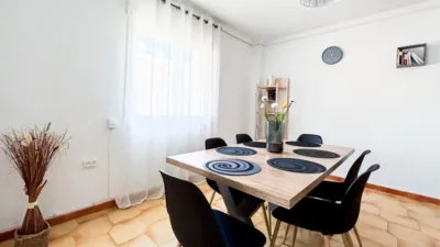 Habitación en alquiler en Calle de Antonio Maura, Pla del Bon Repòs (Distrito Pla-Carolinas. Alicante - Alacant) de 450 €<span>/mes</span>