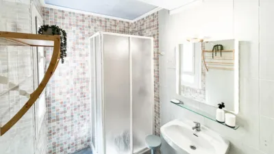 Habitación en alquiler en Calle de Antonio Maura, Pla del Bon Repòs (Distrito Pla-Carolinas. Alicante - Alacant) de 450 €<span>/mes</span>