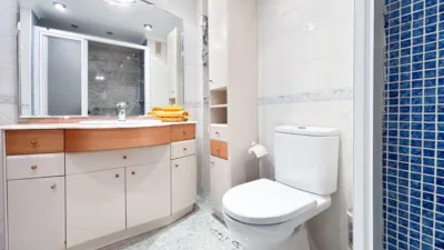 Habitación en alquiler en Calle de Tabarca, Carolinas (Distrito Pla-Carolinas. Alicante - Alacant) de 500 €<span>/mes</span>