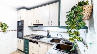 Habitación en alquiler en Calle del Ingeniero Sanchiz Pujalte, Campoamor (Distrito Campoamor-Altozano. Alicante - Alacant) de 390 €<span>/mes</span>