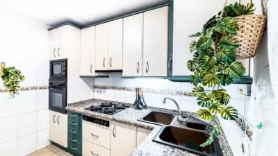 Habitación en alquiler en Calle del Ingeniero Sanchiz Pujalte, Campoamor (Distrito Campoamor-Altozano. Alicante - Alacant) de 390 €<span>/mes</span>