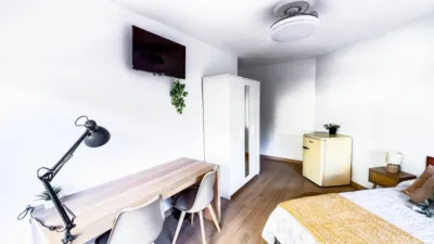 Habitación en alquiler en Calle del Ingeniero Sanchiz Pujalte, Campoamor (Distrito Campoamor-Altozano. Alicante - Alacant) de 390 €<span>/mes</span>