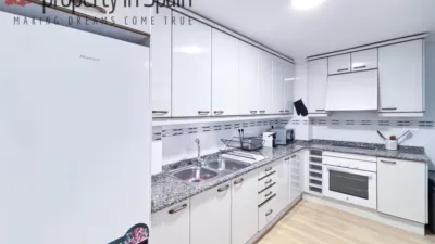 Habitación en alquiler en Avenida de Jijona, Carolinas (Distrito Pla-Carolinas. Alicante - Alacant) de 340 €<span>/mes</span>
