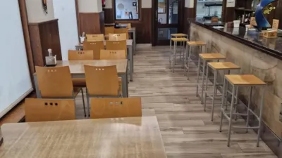 Local comercial en venta en Sigueiro - Vista 2