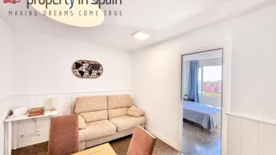 Habitación en alquiler en Calle del Pintor Pedro Camacho, Orgegia (Distrito Garbinet-Vistahermosa. Alicante - Alacant) de 300 €<span>/mes</span>
