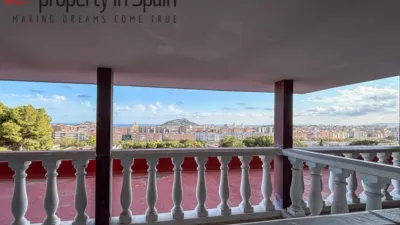 Habitación en alquiler en Calle del Pintor Pedro Camacho, Orgegia (Distrito Garbinet-Vistahermosa. Alicante - Alacant) de 300 €<span>/mes</span>