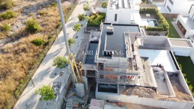 House in La Plana photo 10
