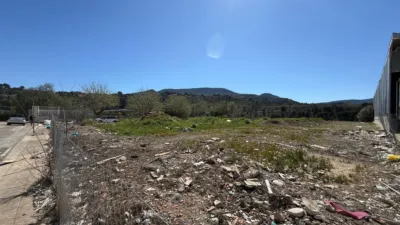 Terreno en venta en Carrer Castalla, 10 - Vista 2