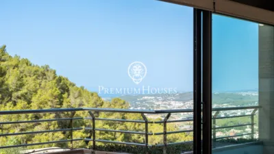House on Avinguda dels Garrofers photo 2