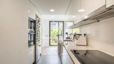 Apartment on Carrer de Victor Berbegal photo 12