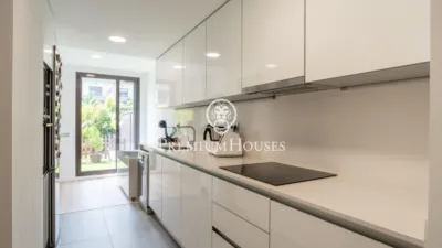 Apartment on Carrer de Victor Berbegal photo 13