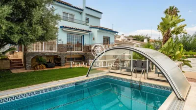 House on Avinguda del Mestre Falla photo 2