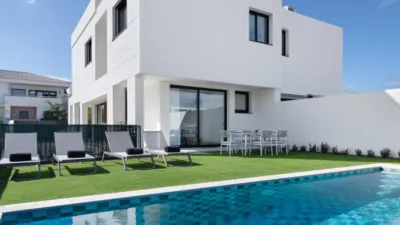Semi-detached house in La Quinta photo 4