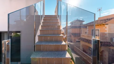 Casa on Carrer César Mateo Cid photo 38
