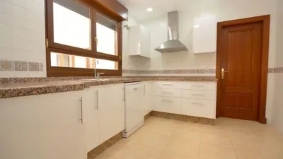 Ático en alquiler en Calle de Clara Campoamor, Santa Eufemia (Tomares) de 1.100 €<span>/mes</span>