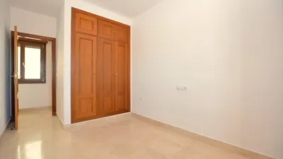Ático en alquiler en Calle de Clara Campoamor, Santa Eufemia (Tomares) de 1.100 €<span>/mes</span>
