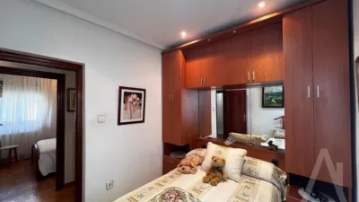 Chalet en venta en Calle de Castilla, Kukullaga (Etxebarri) de 360.000 €