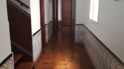 House in Center photo 3