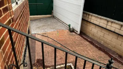 Chalet en venta en Calle de la Balsa, La Muela de 348.000 €