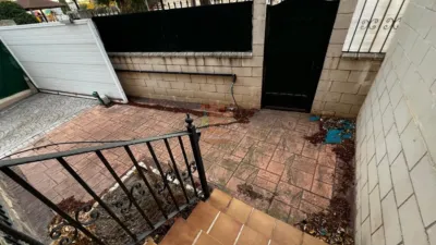 Chalet en venta en Calle de la Balsa, La Muela de 348.000 €