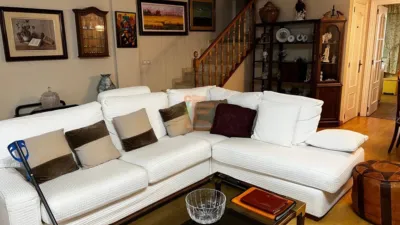 Chalet en venta en Calle de la Balsa, La Muela de 348.000 €