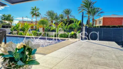 Chalet on Carrer Font Bugaya photo 16