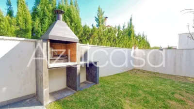 Chalet on Carrer Font Bugaya photo 28