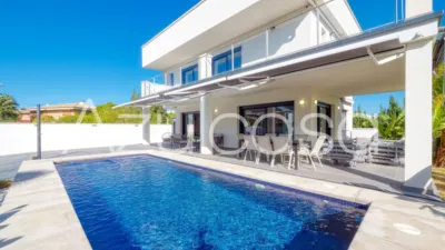 Chalet en venta en Carrer Font Bugaya - Vista 4