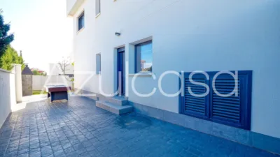Chalet on Carrer Font Bugaya photo 31