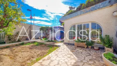 Chalet on Riu Segura Street photo 12