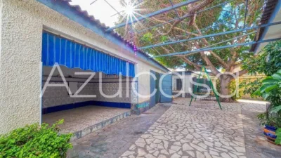 Chalet on Riu Segura Street photo 14
